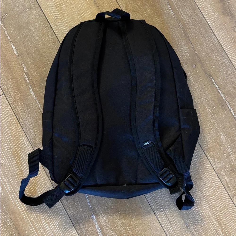Vans Classic Black Backpack for Men - Picture 3 of 3